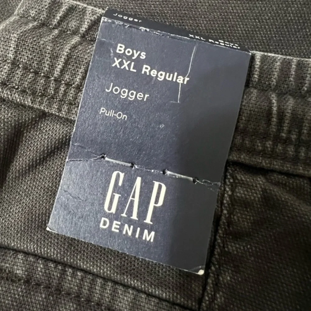 Gap Dark Gray Boys Pull-On Jogger XXL Regular. NWT